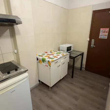 Simple - Fresh Start 2026 Hotel