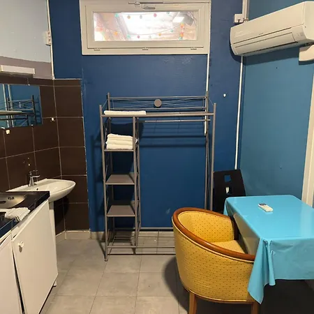 Simple - Fresh Start 2026 Hotel