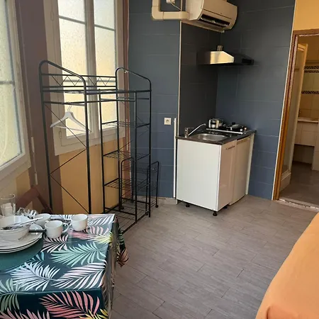 Simple - Fresh Start 2026 Hotel